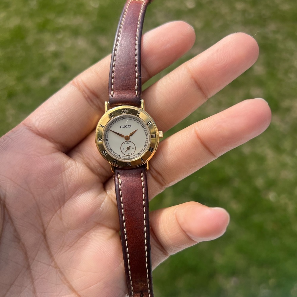 GUCCI Chronograph, Gold Plated ladies Watch - Picture 10 of 11